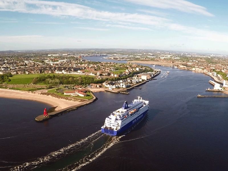 Met de boot naar Schotland