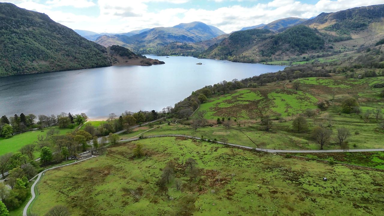 (Foto: Windermere, het grootste meer van het Lake District in Cumbria, Noord-Engeland)